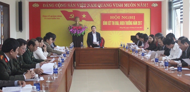 Uỷ ban Kiểm tra Tỉnh ủy bình xét thi đua, khen thưởng năm 2017