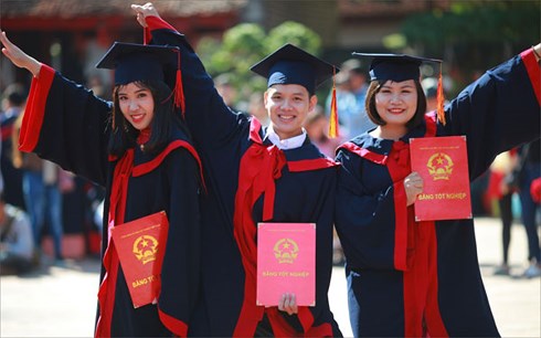 Thêm chính sách thu hút sinh viên xuất sắc làm việc ở cơ quan Nhà nước