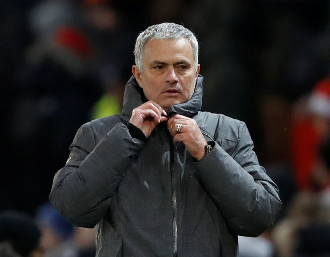 Điểm tin sáng 15-12: HLV Mourinho đối diện án phạt