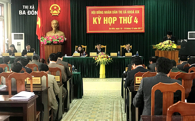 HĐND thị xã Ba Đồn và huyện Minh Hóa: Thông qua các nghị quyết thực hiện nhiệm vụ năm 2018