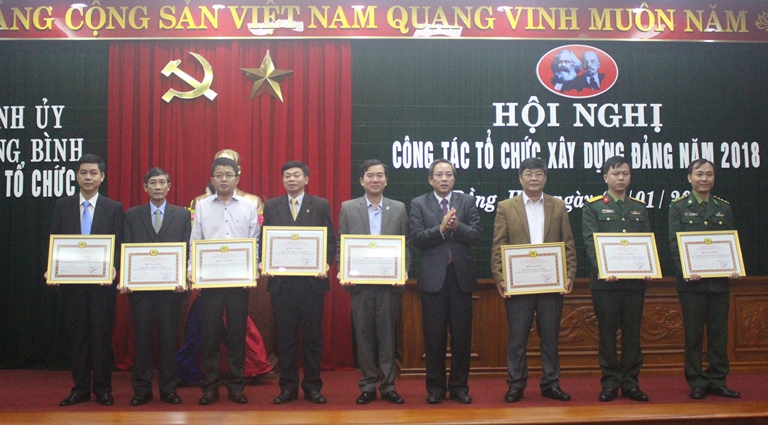 Xây dựng đội ngũ cán bộ đáp ứng yêu cầu tổ chức xây dựng Đảng trong tình hình mới