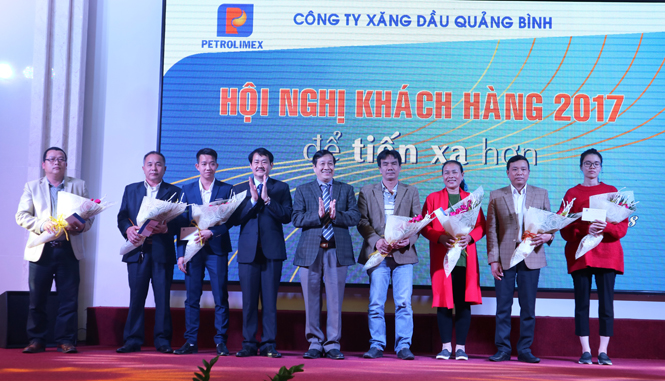 Công ty Xăng dầu Quảng Bình tri ân khách hàng