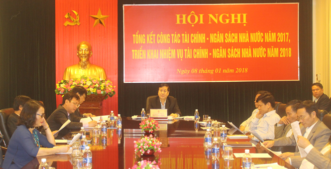 Tiếp tục ổn định kinh tế vĩ mô, kiểm soát tốt lạm phát