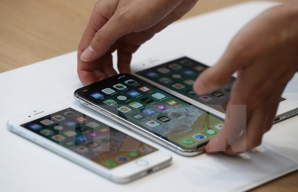 Apple bị điều tra về hành vi giảm hiệu năng các iPhone đời cũ