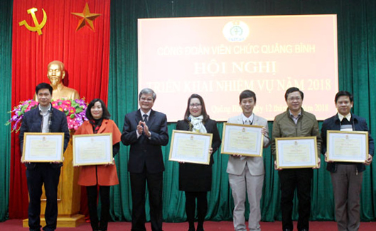 Tiếp tục chăm lo bảo vệ quyền, lợi ích hợp pháp, chính đáng của đoàn viên, người lao động