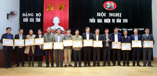 Nâng cao năng lực lãnh đạo, sức chiến đấu của tổ chức Đảng và đội ngũ cán bộ, đảng viên