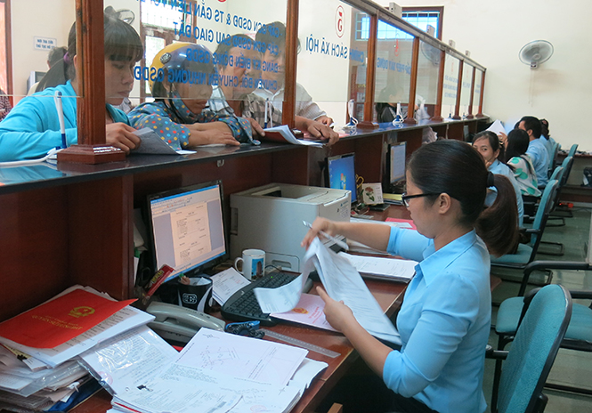Hướng tới sự hài lòng của người dân