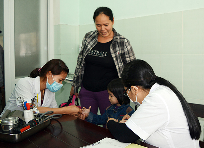 Quảng Ninh: Trên 11.000 lượt người được khám, điều trị nội trú