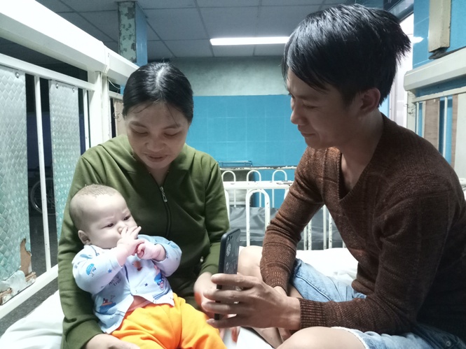 Bé trai 3 tháng tuổi có trái tim nằm bên phải