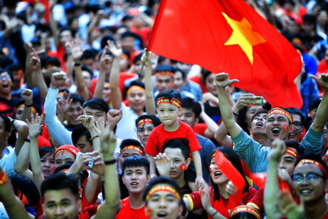 Thủ tướng điện thoại chúc mừng U23 Việt Nam ngay lập tức