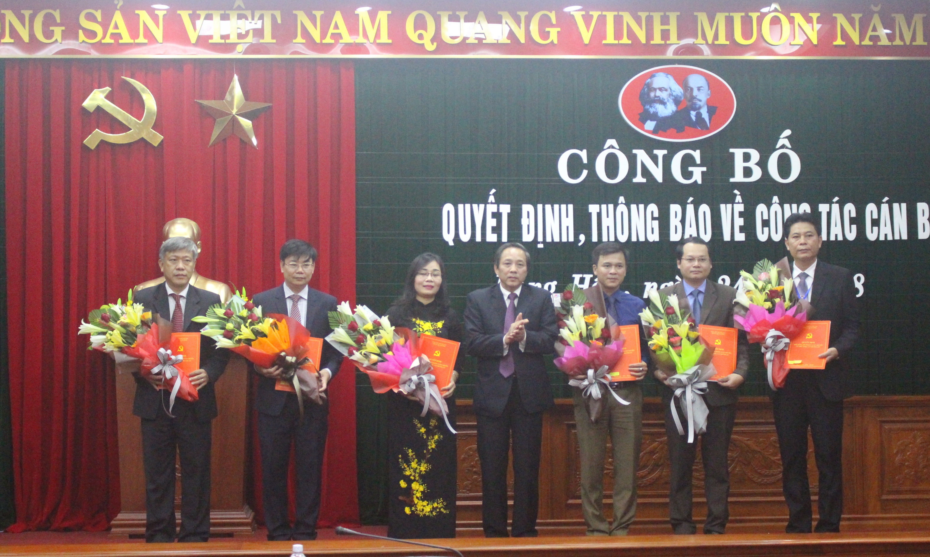 Thường trực Tỉnh ủy: Công bố các quyết định, thông báo về công tác cán bộ