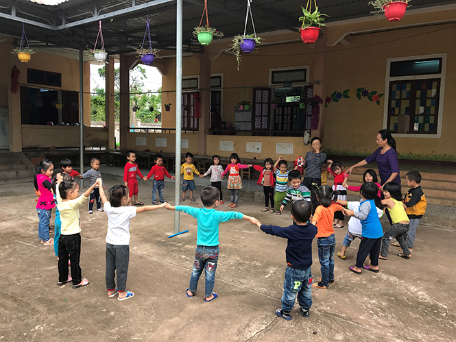 Gian nan về đích nông thôn mới