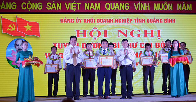 Đảng bộ Khối Doanh nghiệp tỉnh: Chú trọng xây dựng đội ngũ bí thư chi bộ