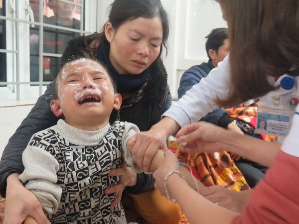Hà Tĩnh: Nổ bình ga, 7 học sinh tiểu học bỏng nặng phải đi cấp cứu