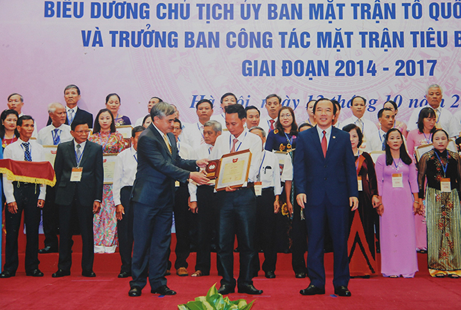 Anh Thanh "Mặt trận"