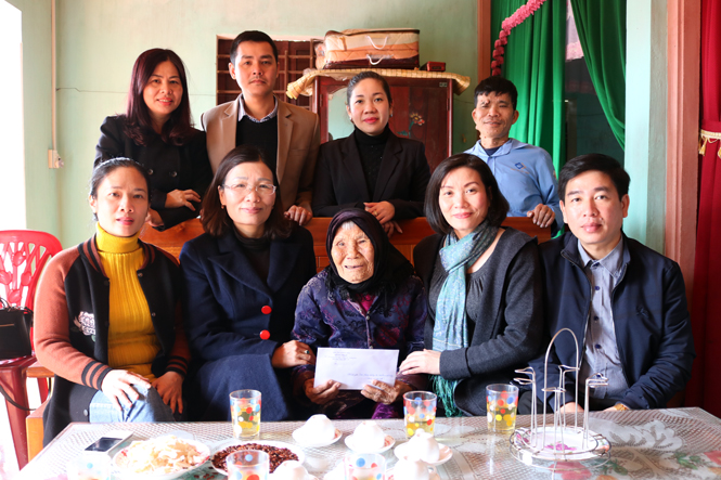 Chăm lo Tết cho người nghèo, gia đình chính sách