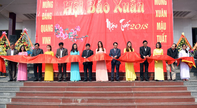 Khai mạc Hội báo Xuân Mậu Tuất năm 2018