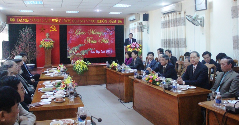 Thường trực HĐND tỉnh gặp mặt cán bộ hưu trí
