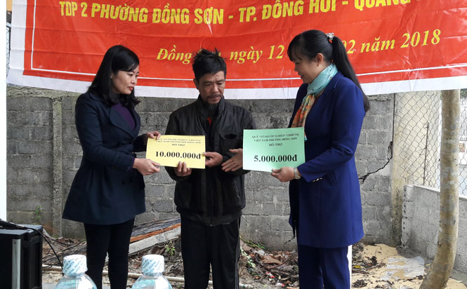 TP. Đồng Hới: Trao nhà tình nghĩa cho hộ nghèo trước Tết Mậu Tuất năm 2018