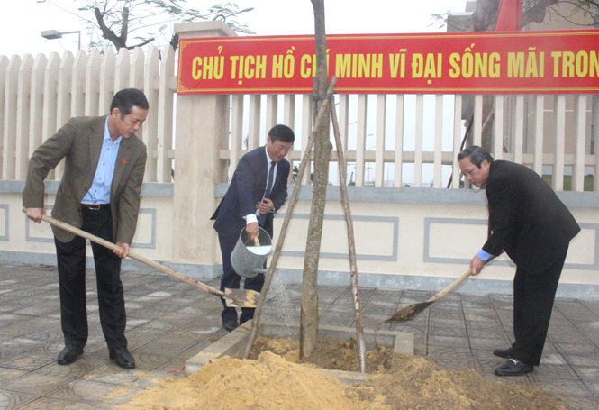 Phát động Tết trồng cây "Đời đời nhớ ơn Bác Hồ"