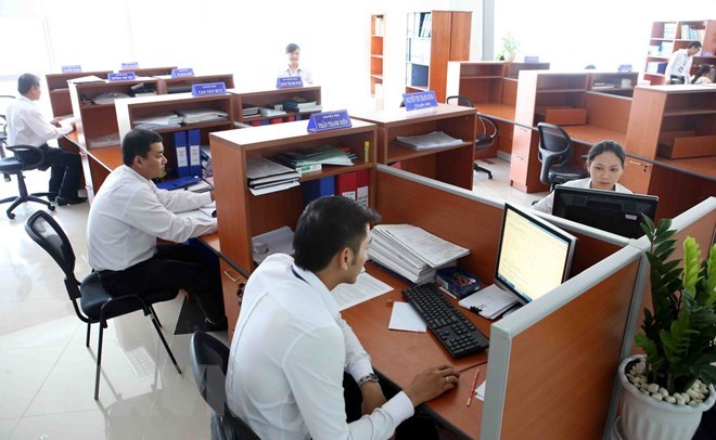 Rà soát, hoàn thiện thể chế về quản lý cán bộ công chức, viên chức
