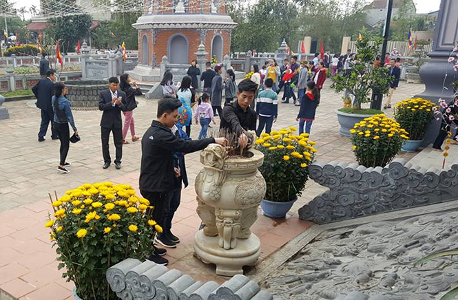 Đồng bào các tôn giáo vui Tết cổ truyền