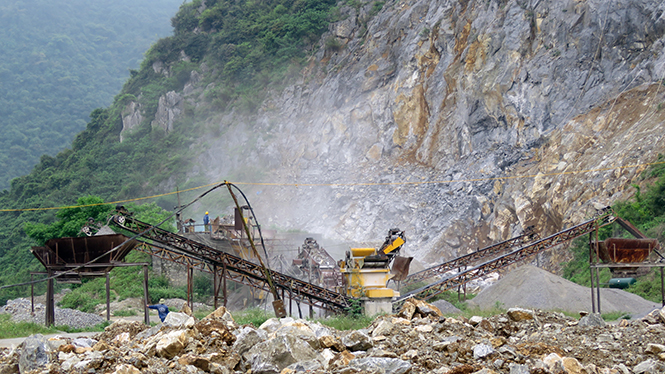 102 giấy phép khai thác khoáng sản còn hiệu lực