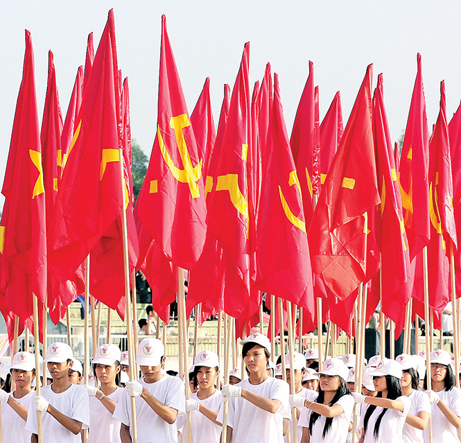 Đỏ thắm sắc cờ