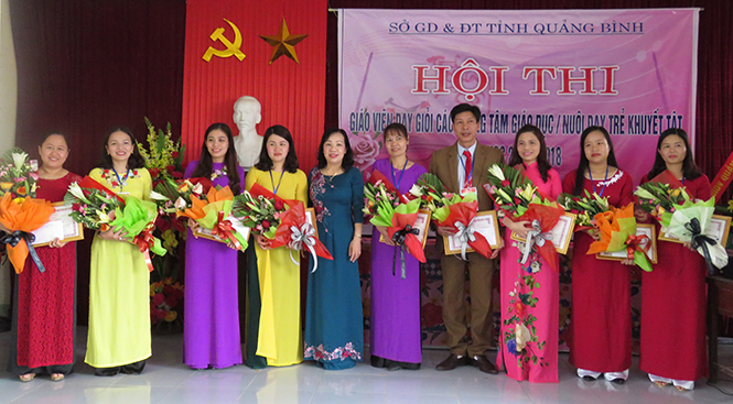Ấm nồng những trái tim yêu trẻ