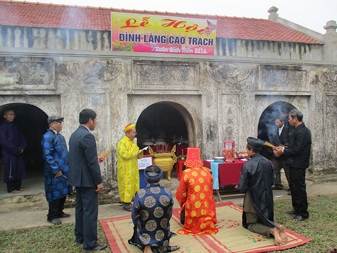 Lễ hội rằm tháng giêng ở đình làng Cao Trạch