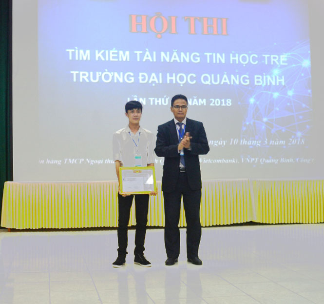 Tìm kiếm tài năng tin học trẻ trong toàn tỉnh
