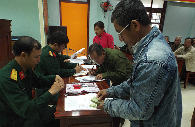 Chi trả trợ cấp cho đối tượng chính sách