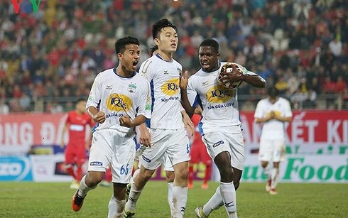 Vòng 3 V-League 2018: Loạn thông tin vì HAGL dọa bỏ giải
