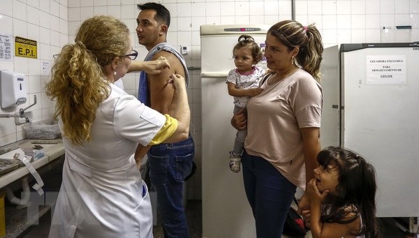 Brazil phát hiện 8 đột biến gene của virus sốt vàng da