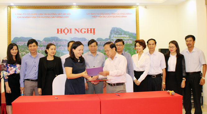 Hợp tác kích cầu phát triển du lịch bằng đường sắt