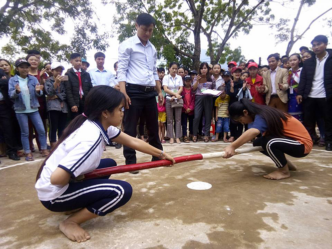 Quảng Ninh: Giao lưu học sinh dân tộc cấp THCS lần thứ tư