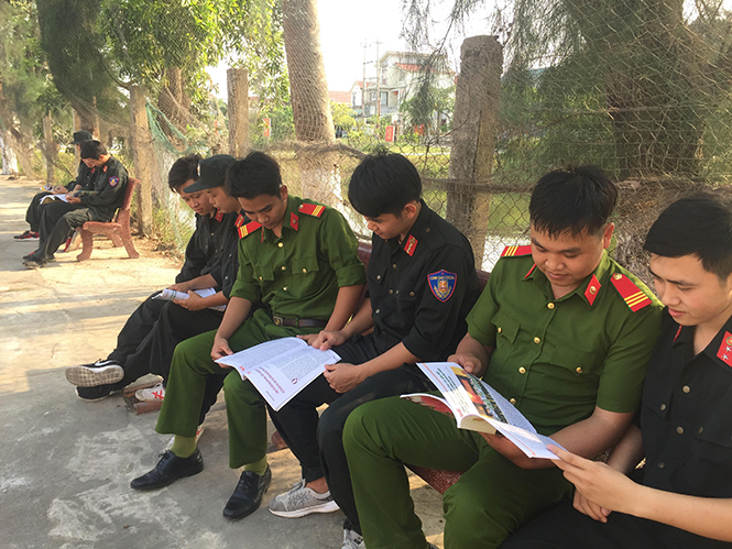 Hưởng ứng phong trào "Đọc và học tập suốt đời theo tấm gương Bác Hồ vĩ đại"