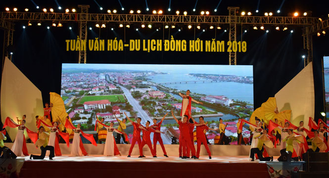 Chương trình nghệ thuật Đồng Hới-Hoa hồng và Biển"
