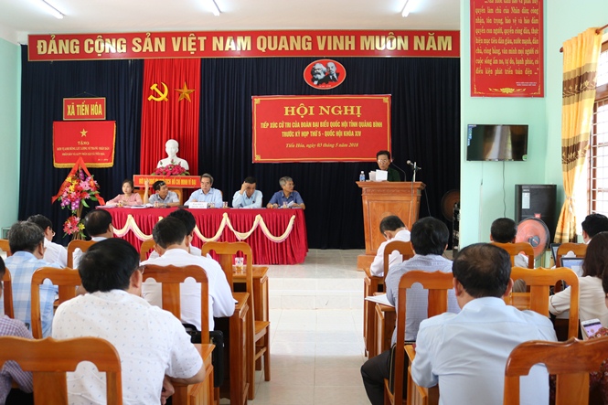 Đoàn đại biểu Quốc hội tỉnh tiếp xúc cử tri