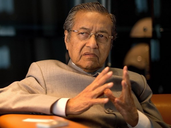 Cựu Thủ tướng Malaysia Mahathir bị điều tra vì loan "tin giả mạo"