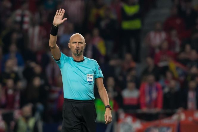 Trọng tài phá hỏng giấc mơ vào CK Europa League của Salzburg