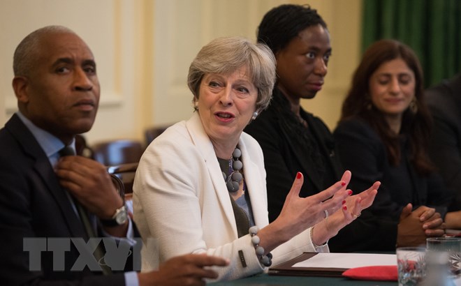Thủ tướng Anh tạm hoãn thông qua hai dự luật chủ chốt liên quan Brexit