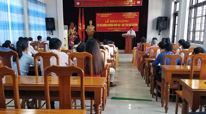 Khai giảng lớp bồi dưỡng phương pháp dạy-học tích cực cơ bản