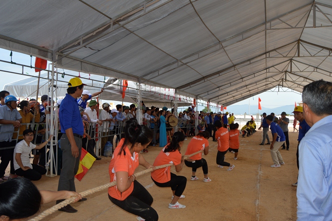 Giải kéo co Đại hội TDTT toàn tỉnh lần thứ VIII
