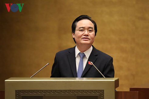 Không nhất trí thay thuật ngữ 'học phí' bằng 'giá dịch vụ đào tạo'