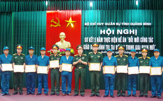 Bộ CHQS tỉnh:  Sơ kết 5 năm thực hiện đề án "Đổi mới công tác giáo dục chính trị tại đơn vị trong giai đoạn mới"