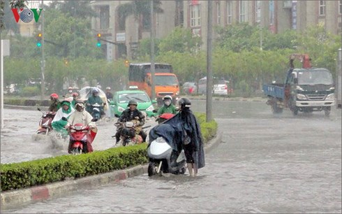 Thời tiết hôm nay 8-7: Mưa to và rất to khắp nơi, nguy cơ lũ quét