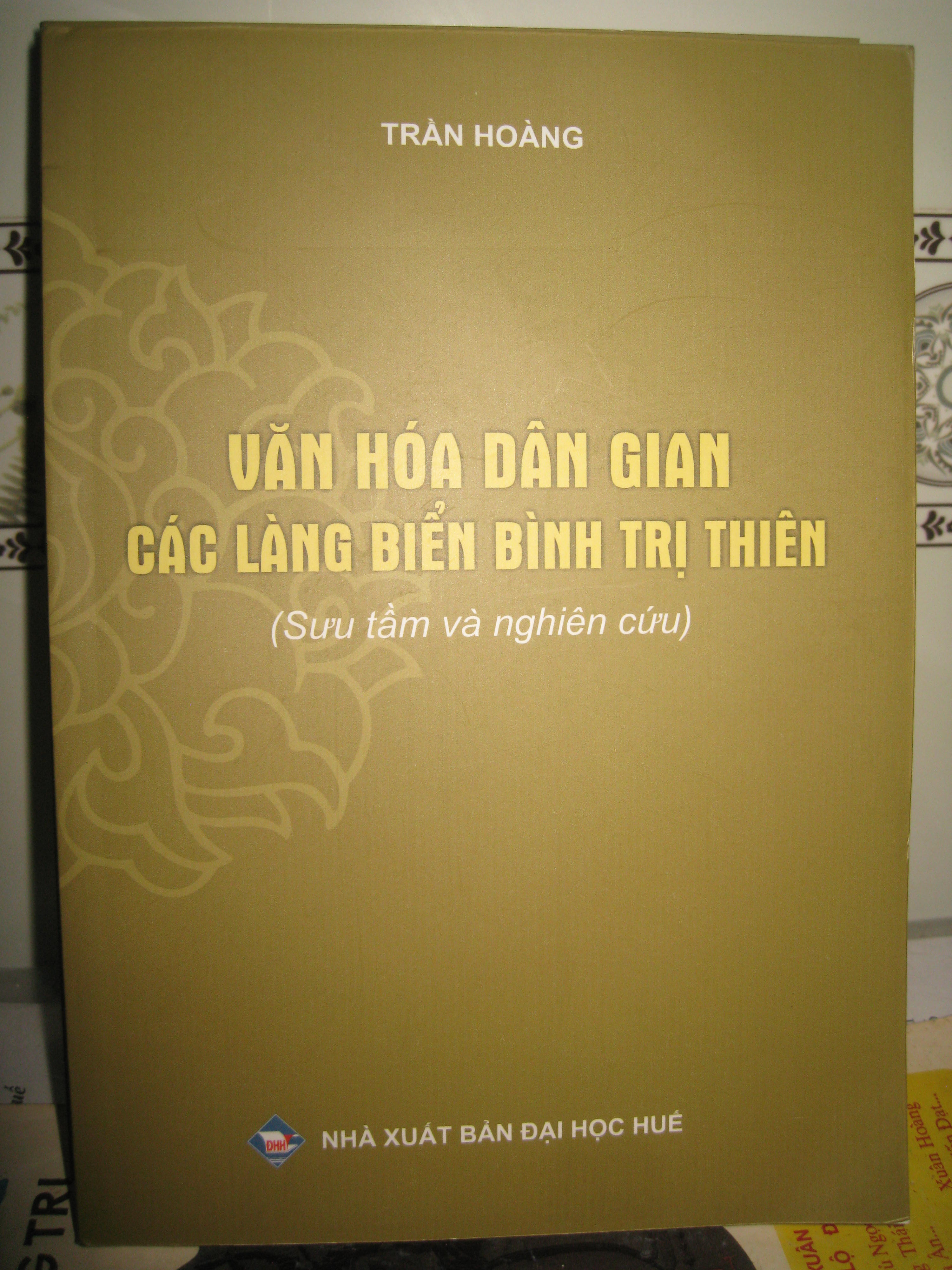Đọc sách 'Văn hoá dân gian các làng biển Bình Trị Thiên' của Trần Hoàng