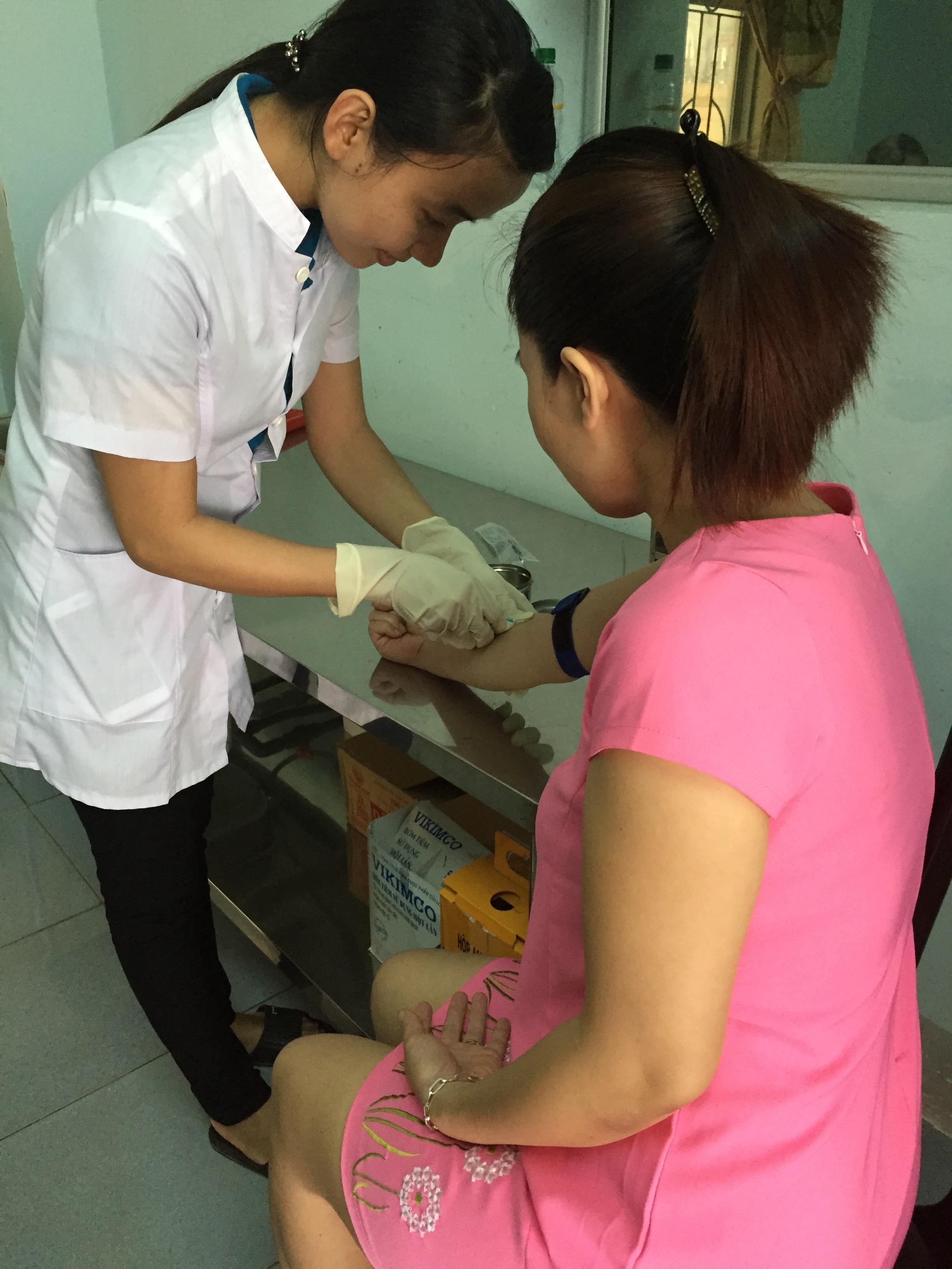 Dự phòng lây truyền HIV từ mẹ sang con, thực hiện sớm, hiệu quả cao