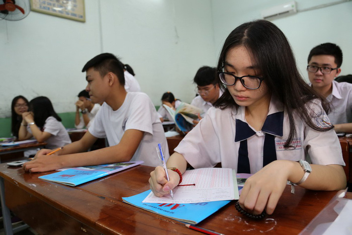 Phổ điểm thấp, điểm chuẩn vào đại học sẽ giảm